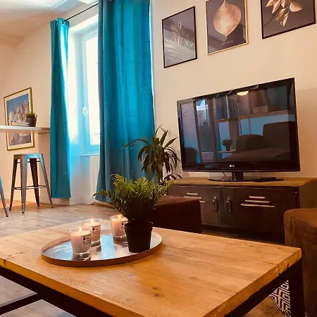 Under Roof Apartment