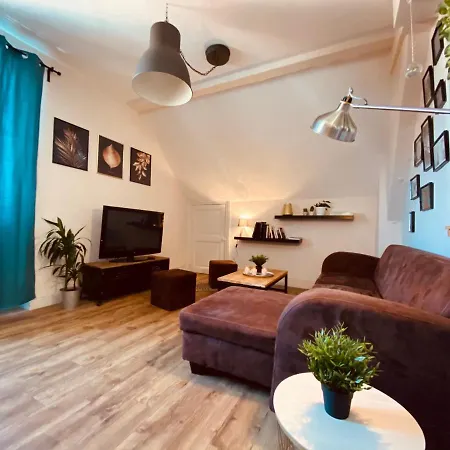 Under Roof Apartment *